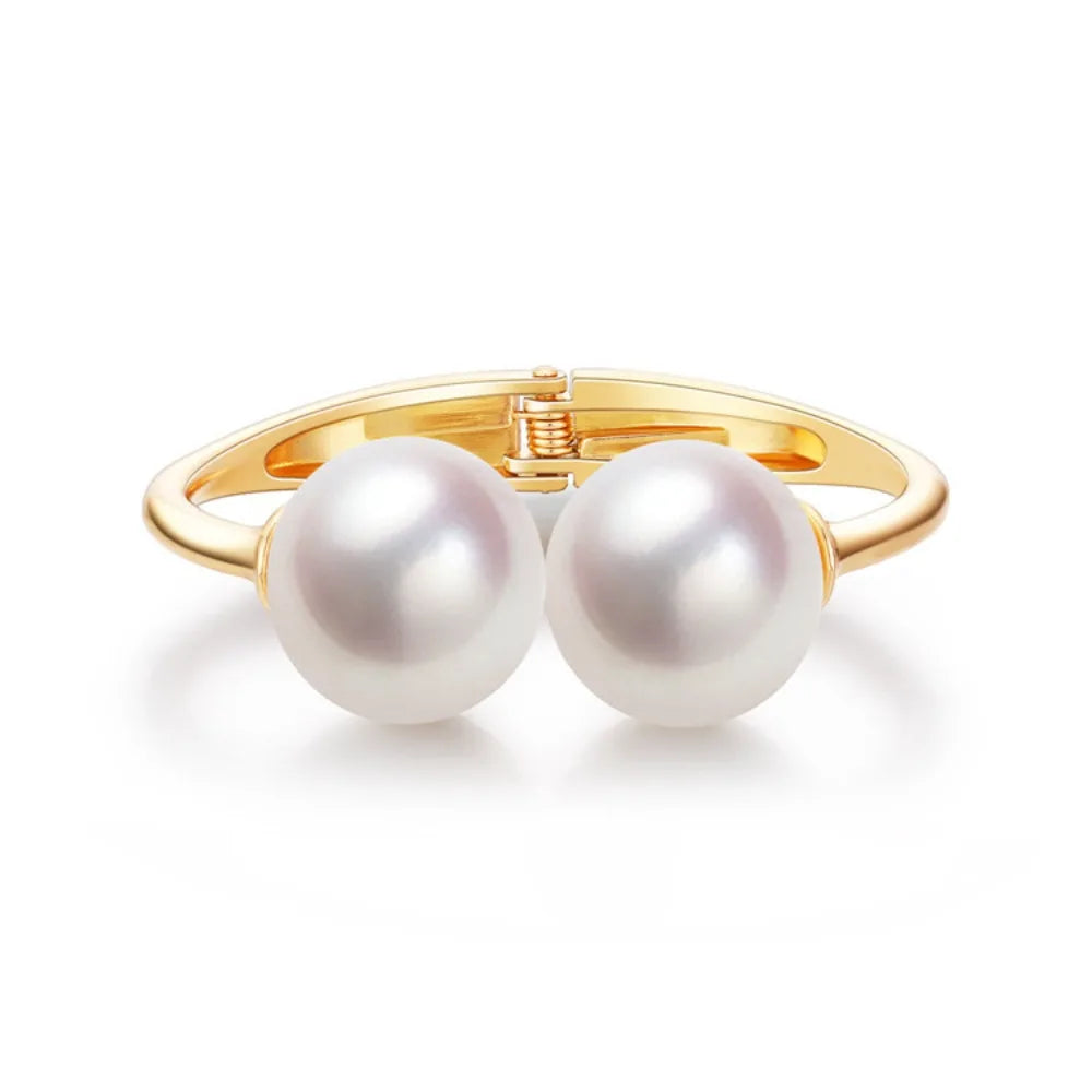Bracelet Manchette Luxe – Métal doré & perles