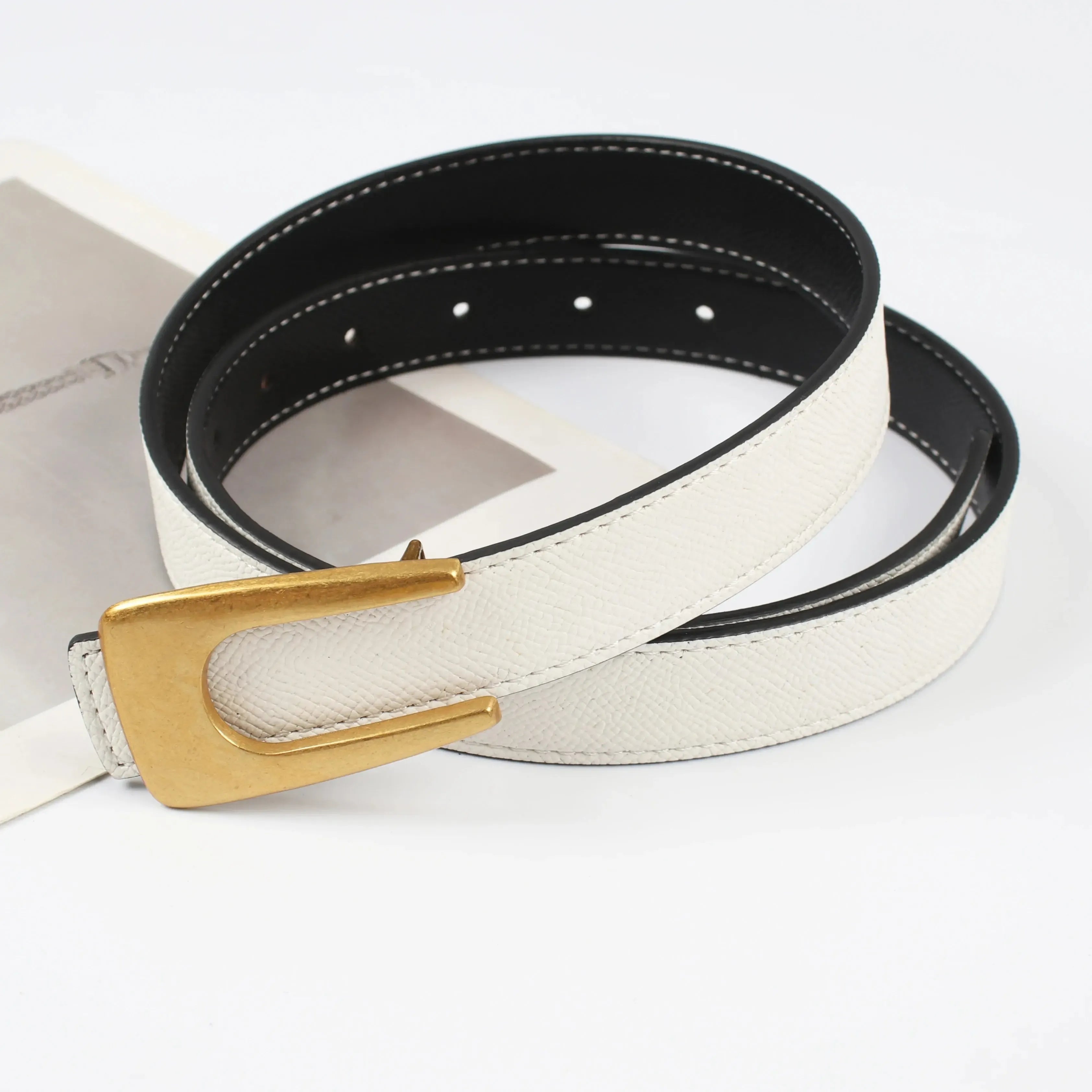 Ceinture Réversible de Luxe pour Femme – Style Raffiné