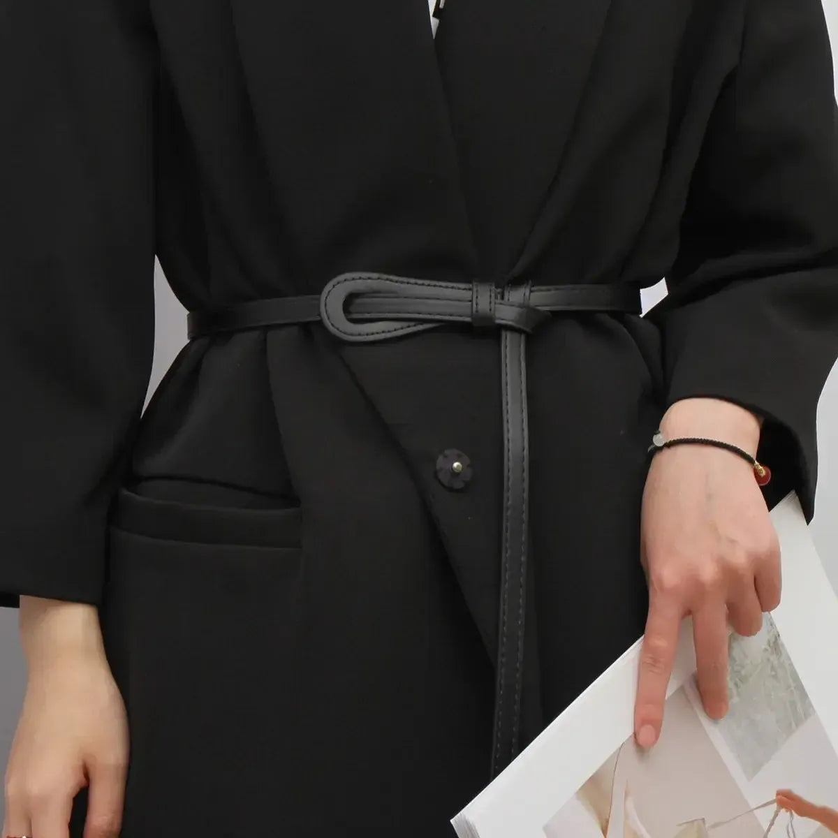 Ceinture fine en cuir pour femme avec nœud à nouer