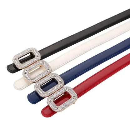 Ceinture fine en cuir vernis avec boucle strass