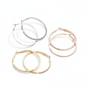 Boucles d’oreilles créoles Glam Circle – Strass grand cercle