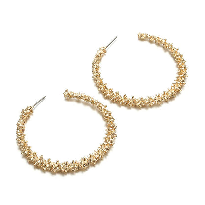 Boucles d’oreilles créoles Glam Circle – Strass grand cercle