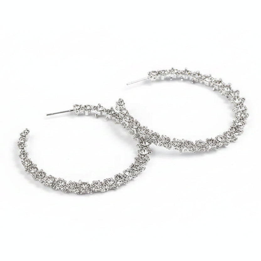 Boucles d’oreilles créoles Glam Circle – Strass grand cercle