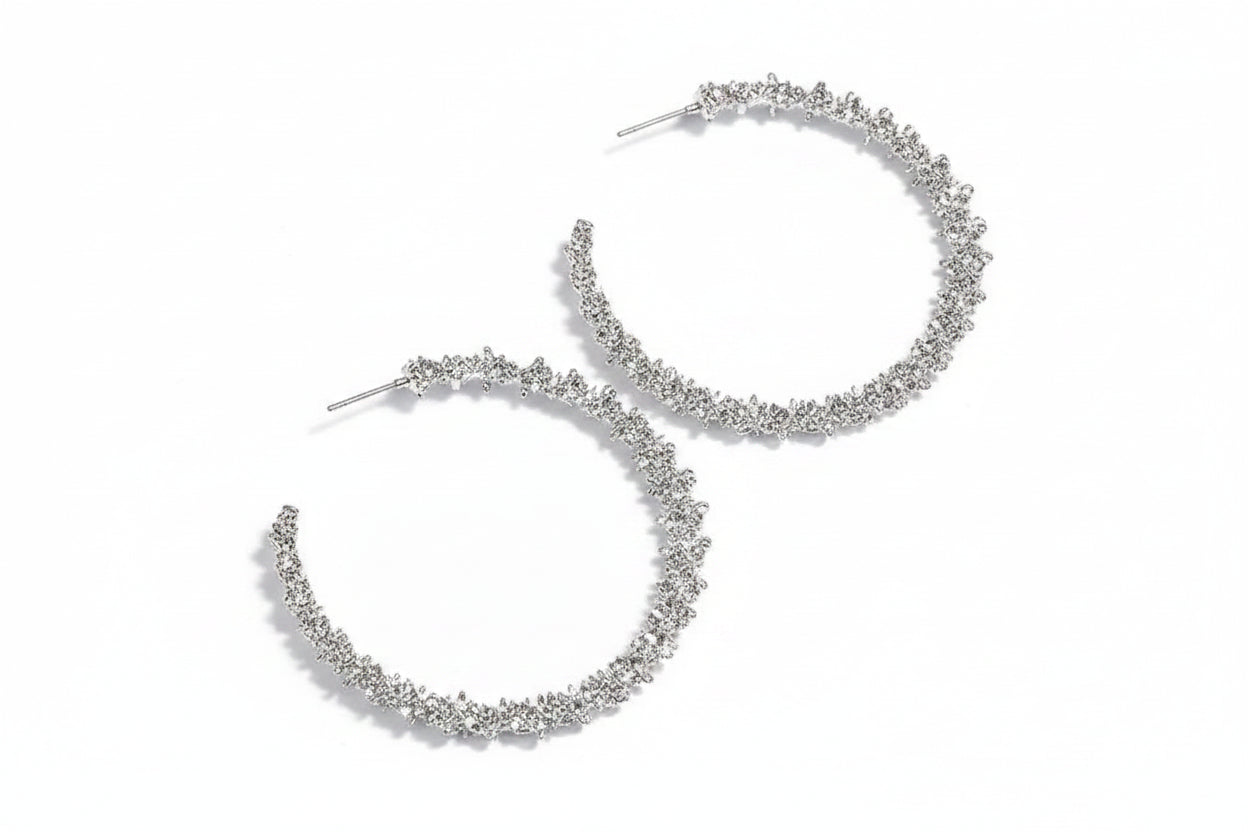 Boucles d’oreilles créoles Glam Circle – Strass grand cercle
