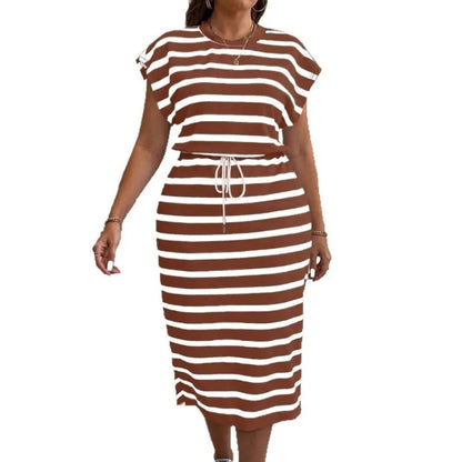 Robe Rayée Cintrée Grande Taille Col Rond – Élégante Été