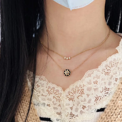 Collier Élégance Noire – Pendentif agate noire plaqué or 18K
