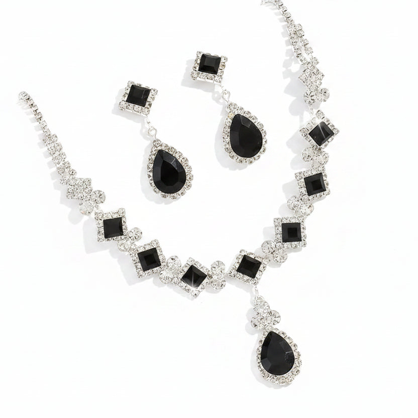 Ensemble Bijoux Élégance – Collier & Boucles 3 pièces