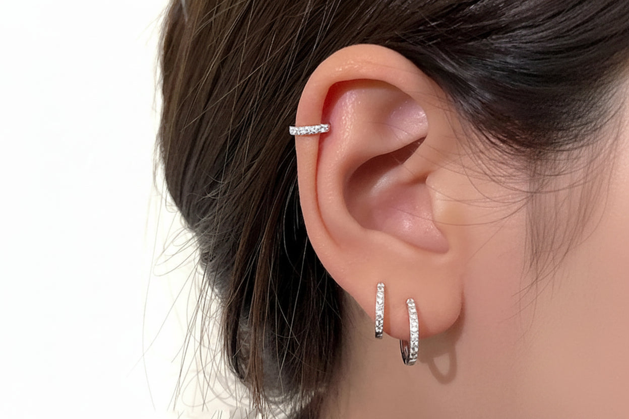 Ensemble Simple en acier inoxydable cristal petite boucle d'oreille femmes