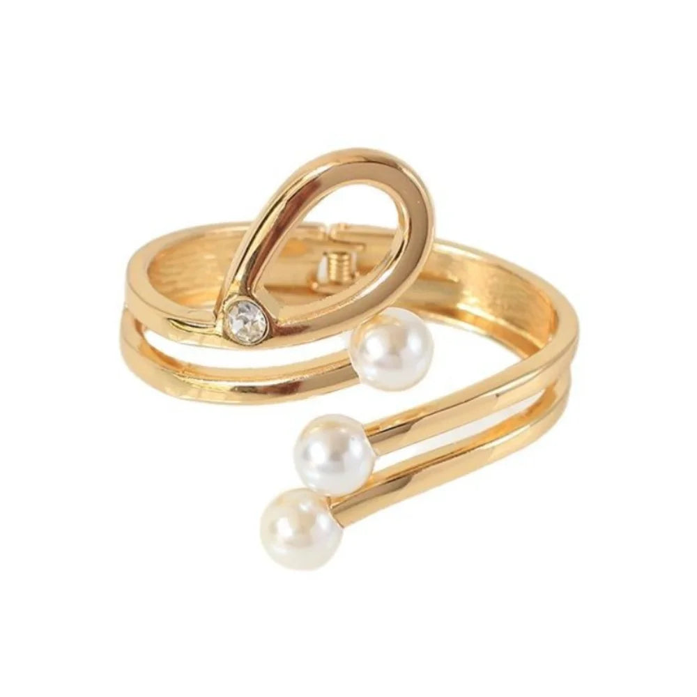 Bracelet Manchette Luxe – Métal doré & perles