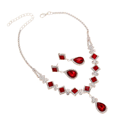 Ensemble Bijoux Élégance – Collier & Boucles 3 pièces