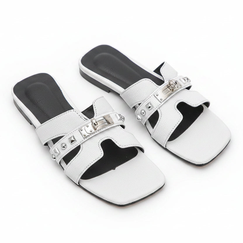 Pantoufles Plates de Luxe pour Femme – Sandales de Plage Tendance et Confortables
